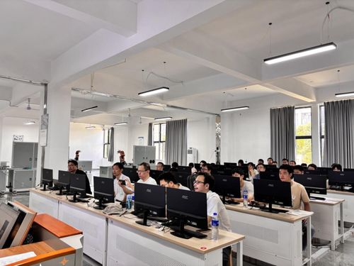 南昌交通学院2024年教师暑期赴智慧学习工厂实践培训班成功举办